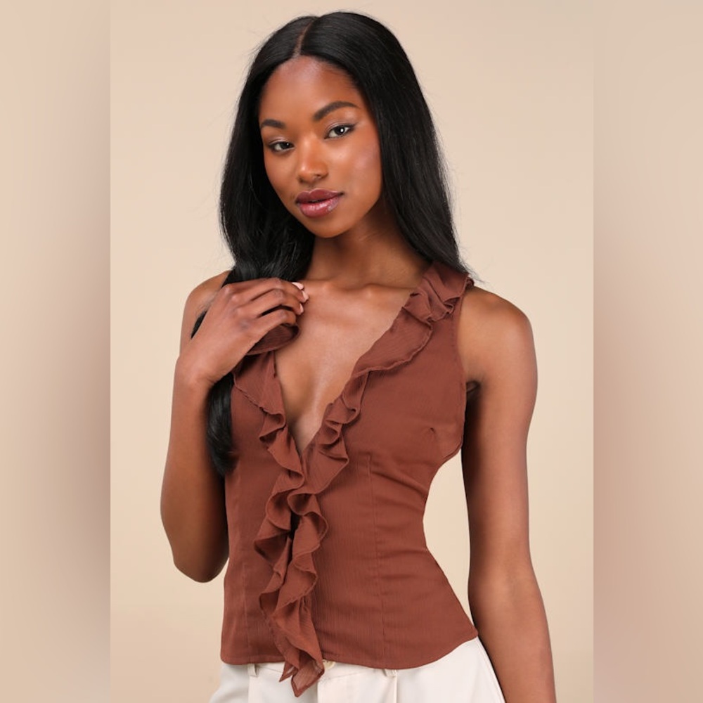 ✨Lulu's Briella Brown Ruffled Button-Front Top Size S